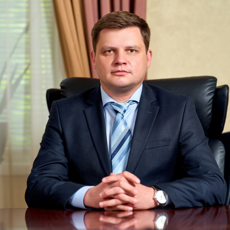 Наумик Олег